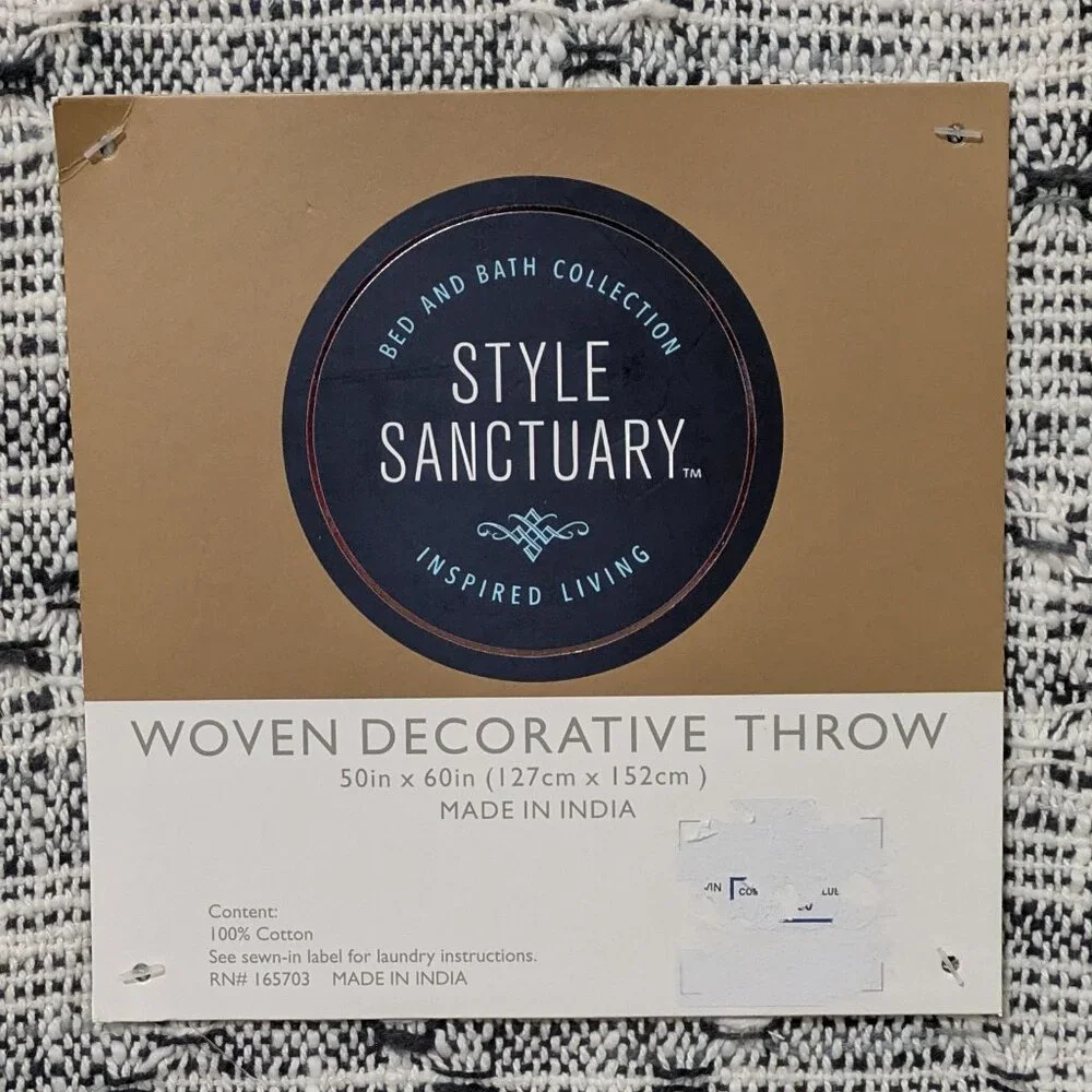 Style Sanctuary Woven Throw Blanket - NWT